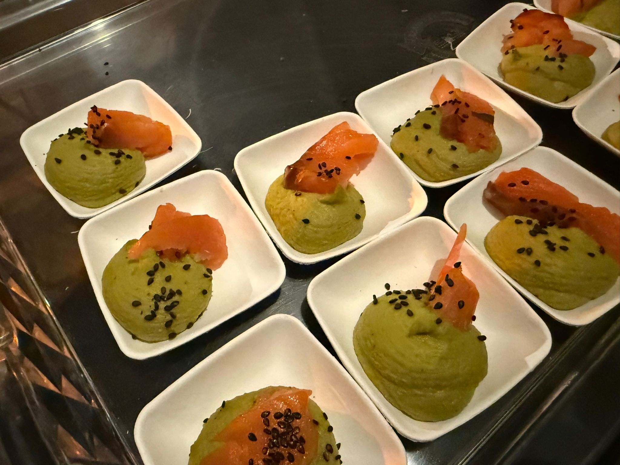 Anche il buffet è stato allestito per l'occasione.