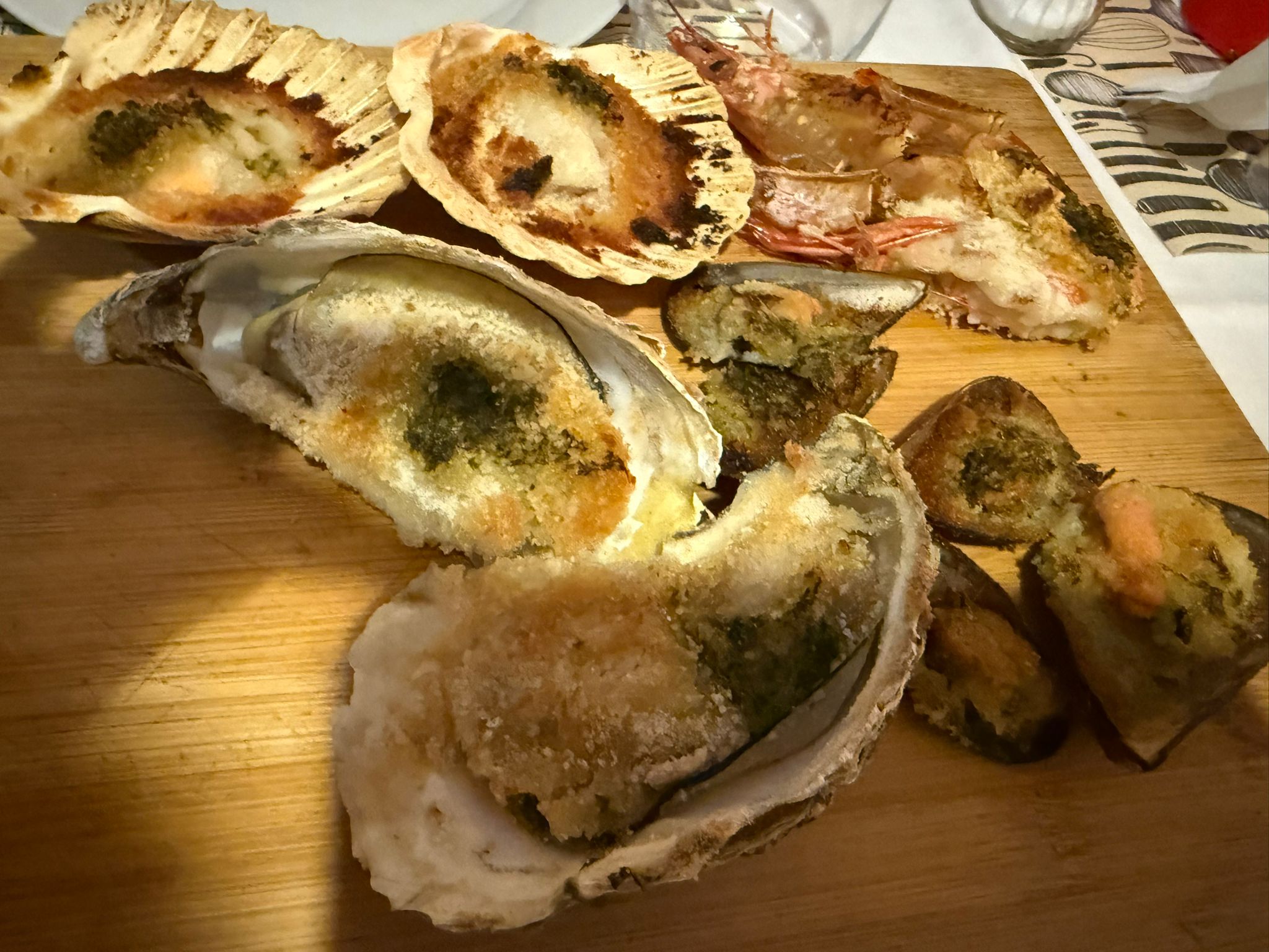 Il gratinato di pesce non poteva mancare.