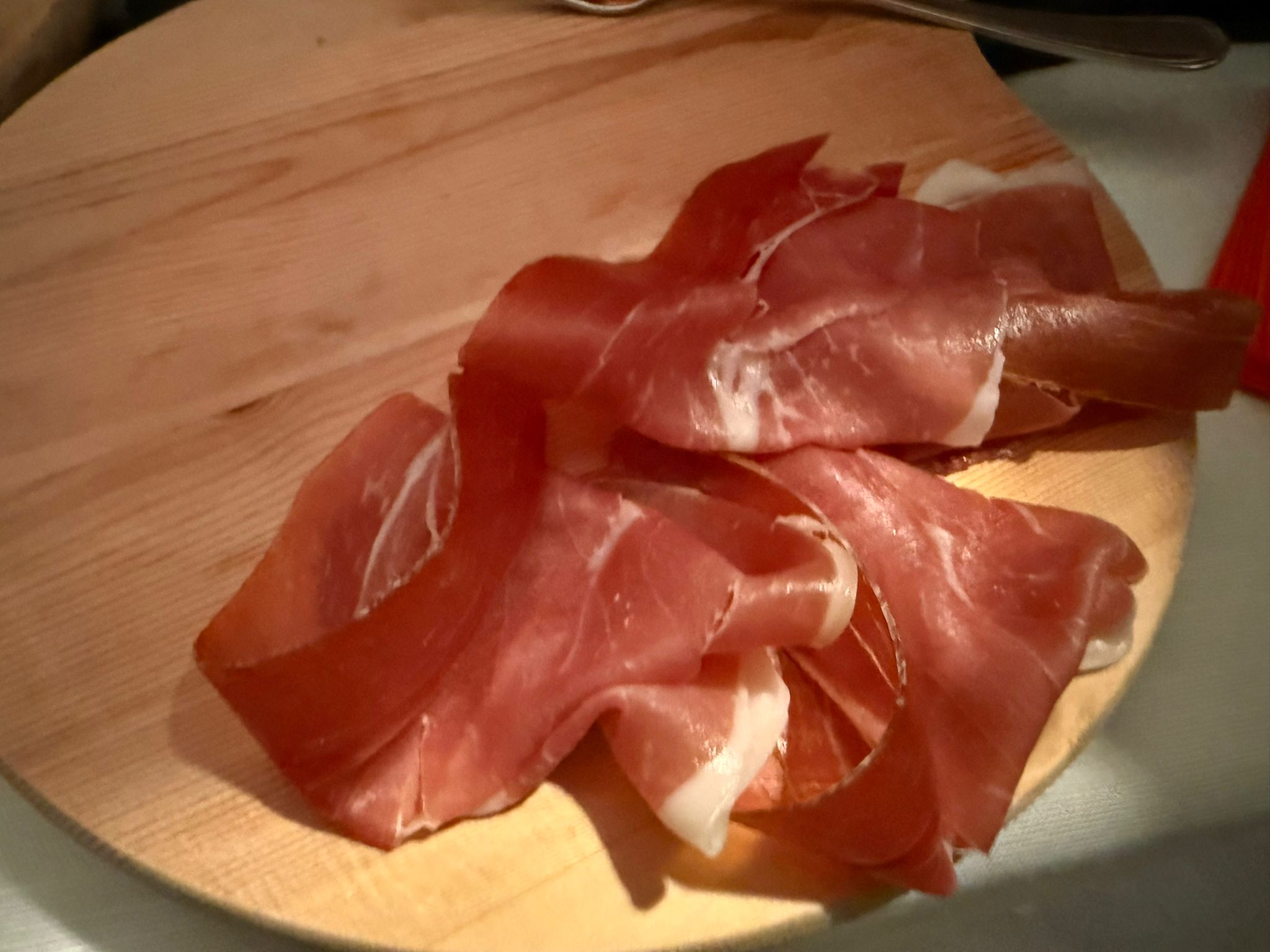 Affettati e formaggi non sono mancati.