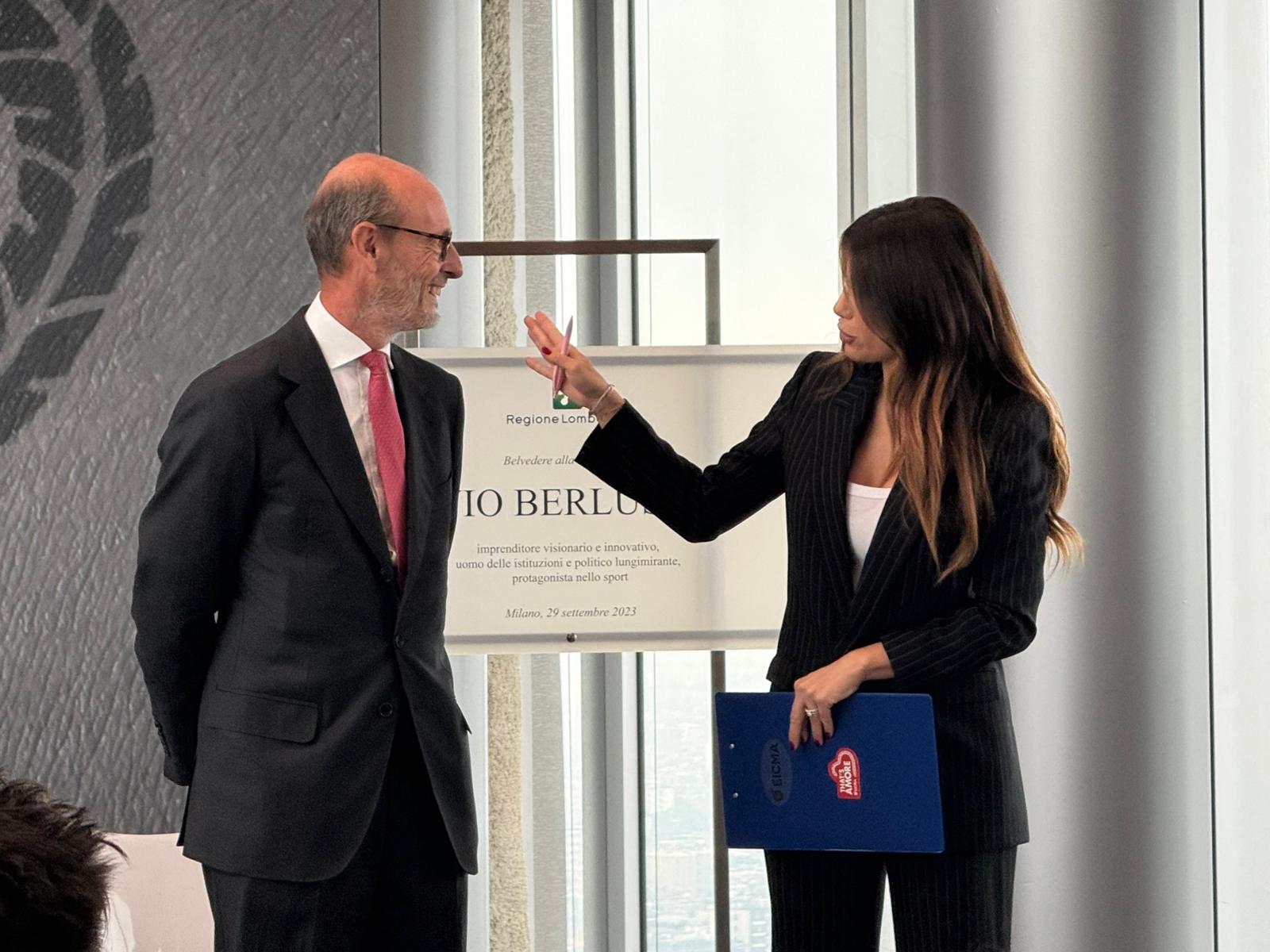 La sua passione per i motori non passa mai.