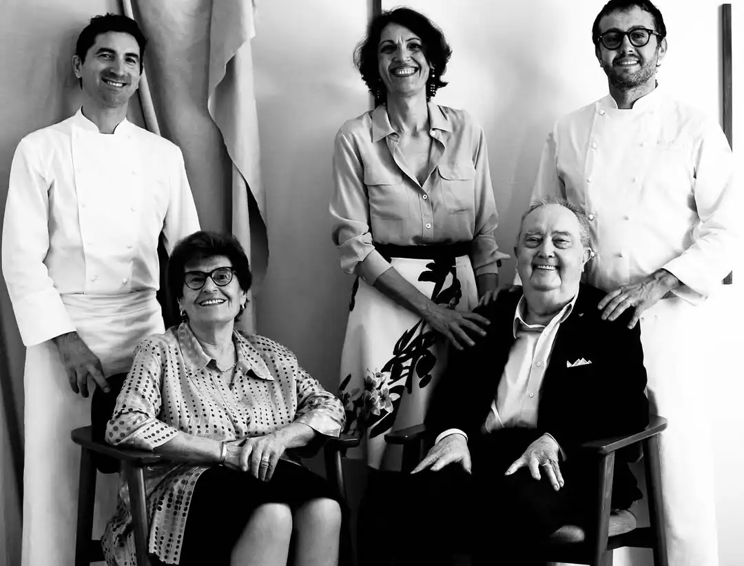 Questa notte il caro e amato Aimo ci ha lasciati, circondato dall’abbraccio dei suoi cari e della sua famiglia.