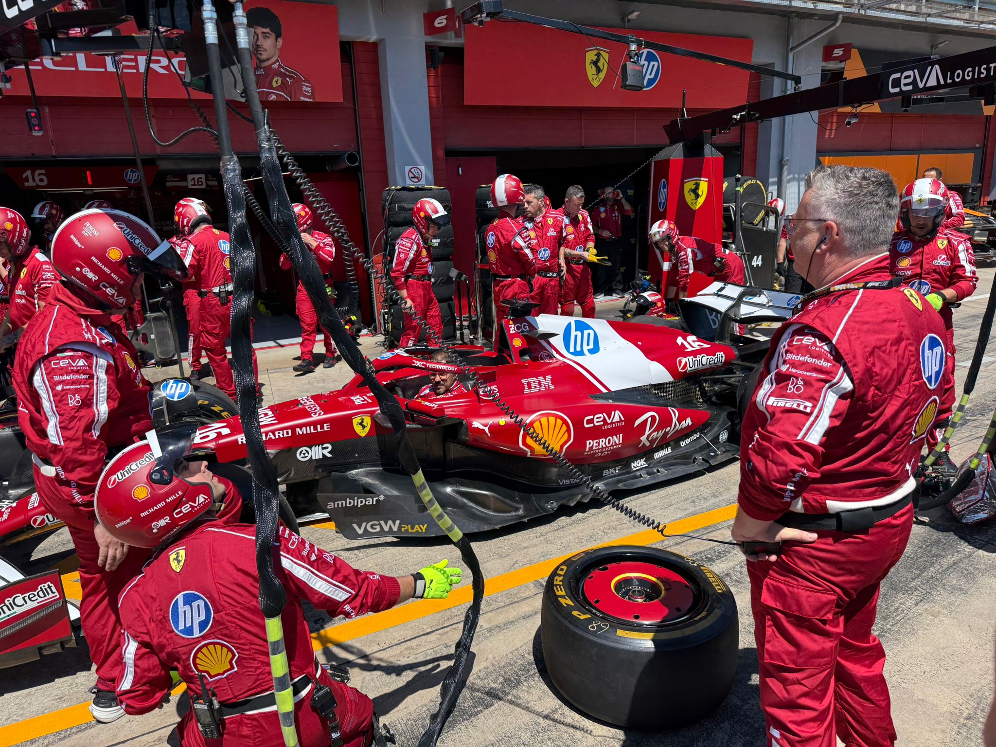 "Semplice ma buonissimo: tagliatelle al ragù con il parmigiano".