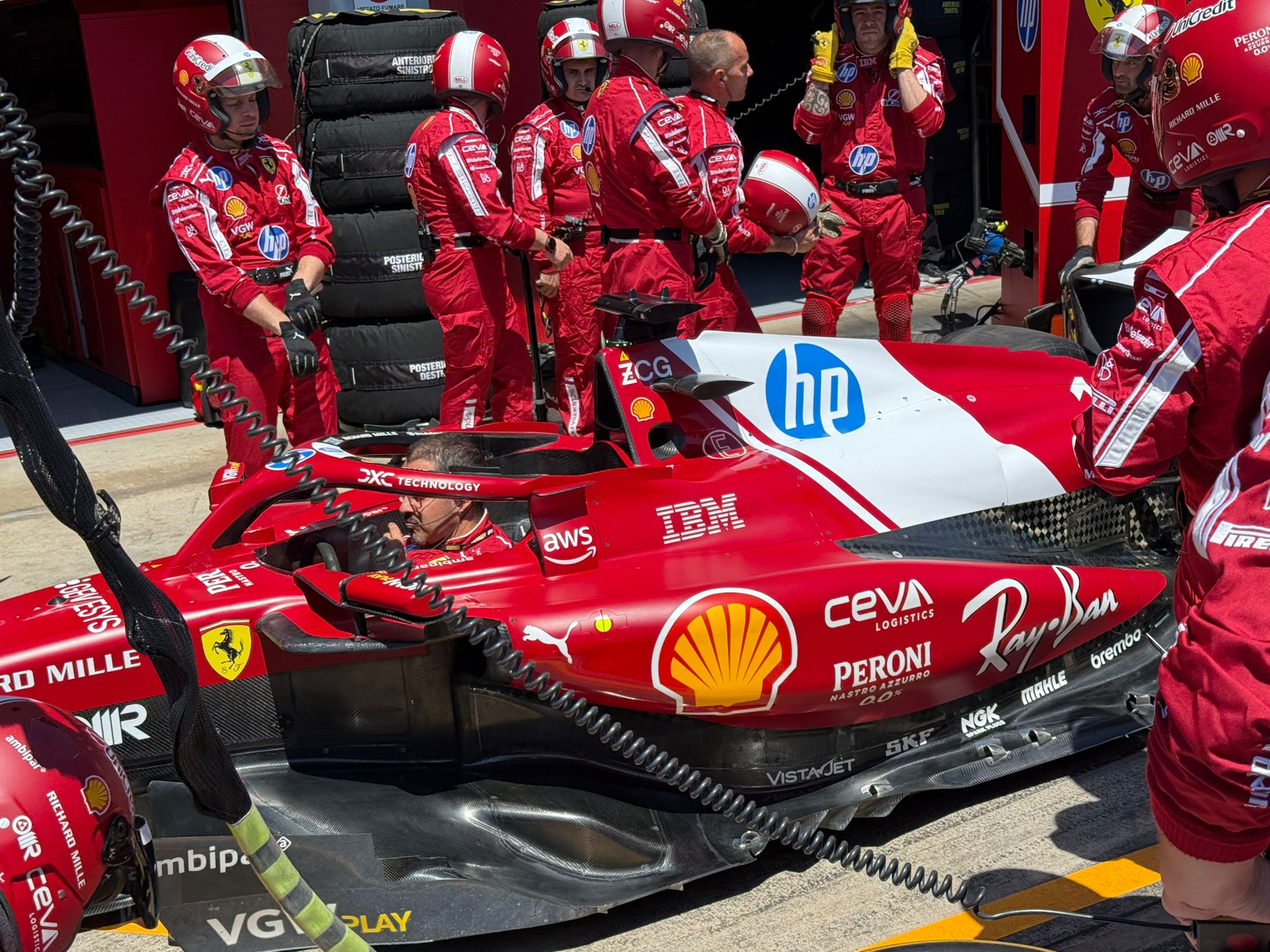 "Seguo una dieta precisa che alterna carboidrati e proteine. È molto importante il livello di idratazione del mio organismo".