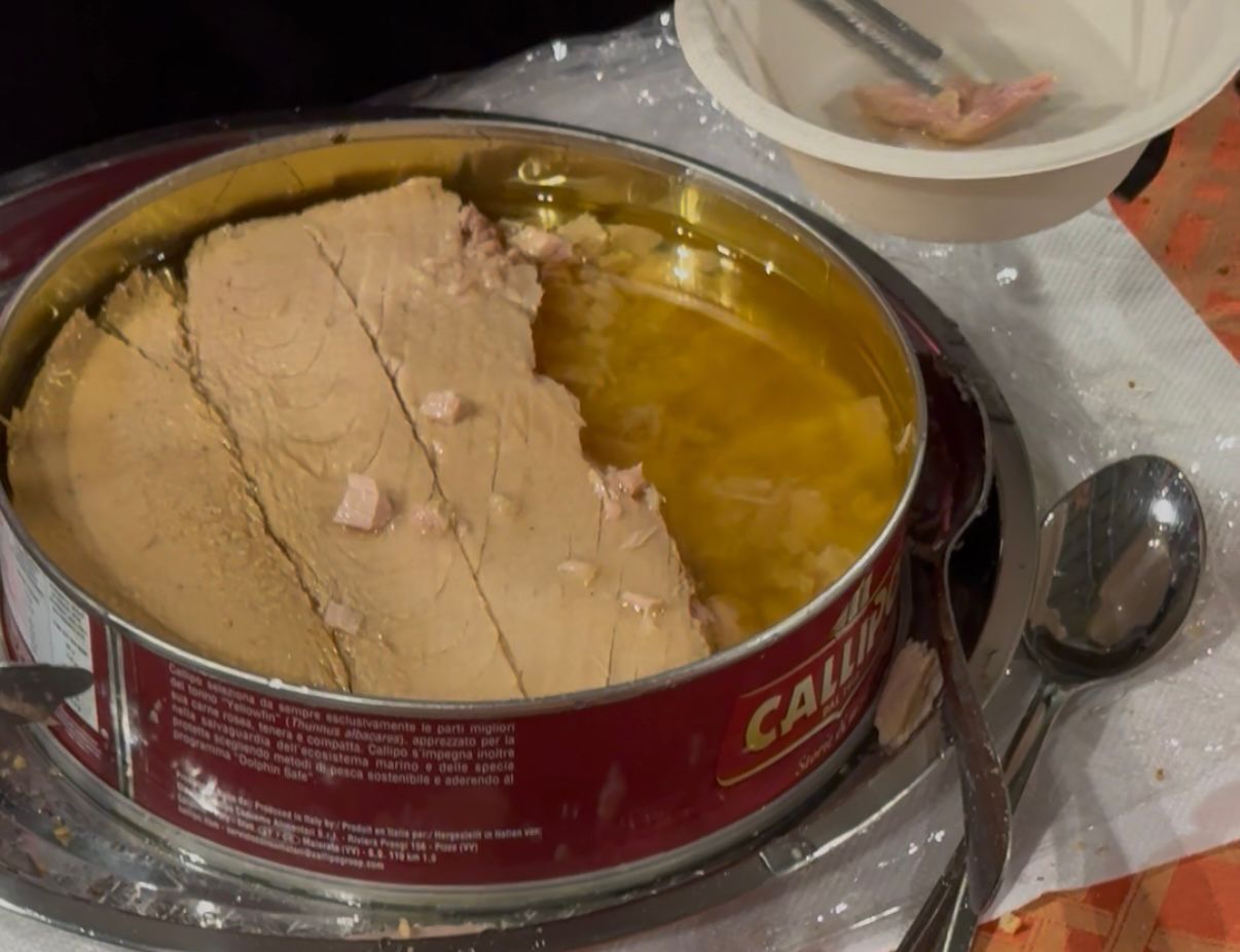 Il padiglione 1 si è rimpito di ogni ben di Dio, dal pesce ai risotti.